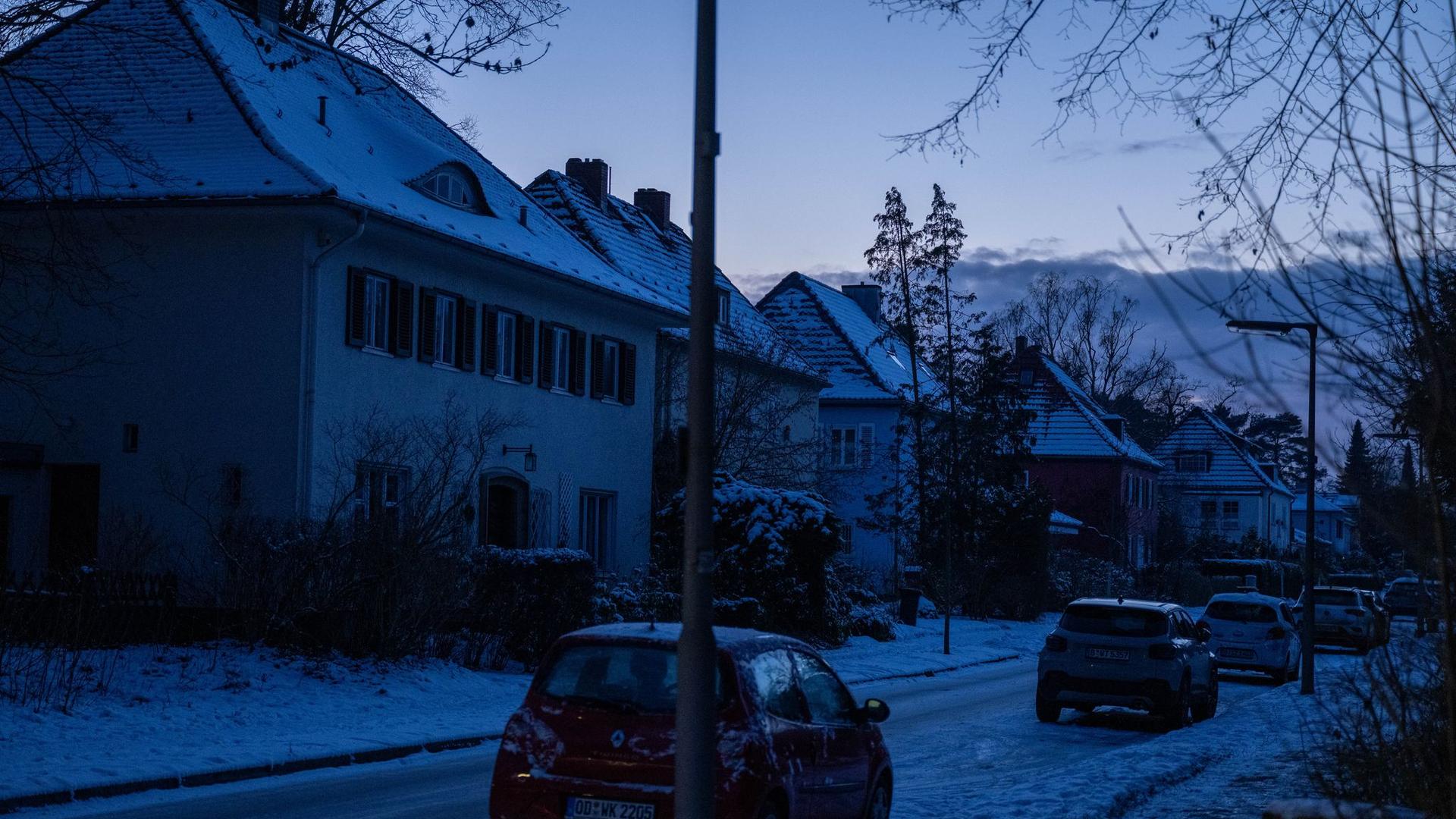 Nach Anschlag: Dritte Nacht ohne Strom und Wärme im Südwesten Berlins