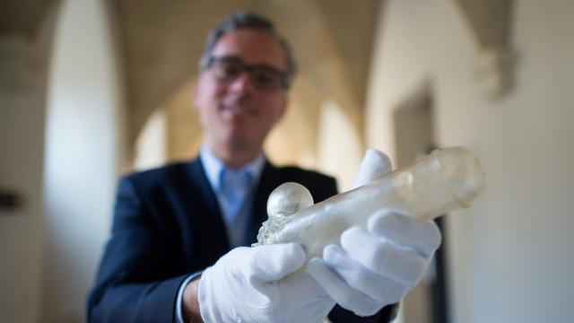 Neues Buch: Ein Glas-Dildo für Nonnen