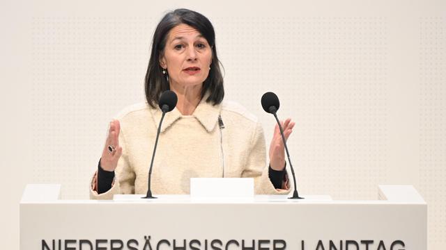Kennzeichnungspflicht: Ministerin hält Gentechnik-Entscheidung der EU für Fehler