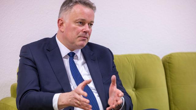 ÖPNV: Schnieder drängt auf Lösung im Bus-Tarifstreit