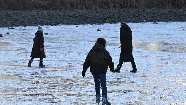 Eisflächen: Trotz Dauerfrost: Vorsicht auf dem Eis