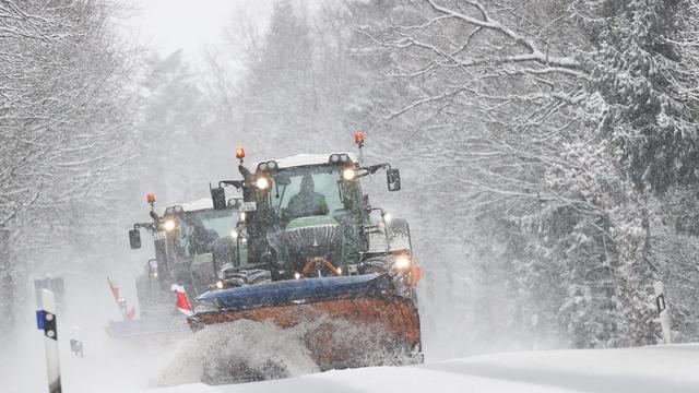 Verkehr: Vereinzelt Einsätze wegen Glätte auf den Straßen im Norden