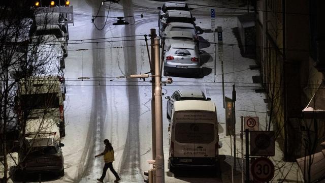 Winterwetter in Deutschland: Wetterdienst warnt vor Glätte: Schnee und Frost bleiben