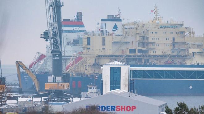 Flüssigerdgas: Das Rügener LNG-Terminal hat im Vergleich zu anderen deutschen Terminals zuletzt wieder am meisten Gas eingespeist.