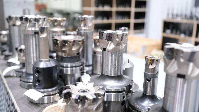 Maschinenbau: Bestellungen im Maschinenbau steigen – Aufschwung bleibt aus