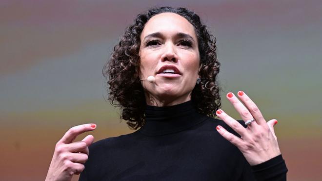 Landtagswahl: Beim Dreikönigstreffen der FDP trägt Generalsekretärin Nicole Büttner noch ihre Lockenfrisur. (Archivbild)