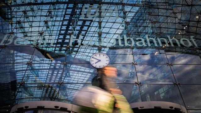 Kriminalität: Großeinsatz gegen Gewalt an Berliner Bahnhöfen