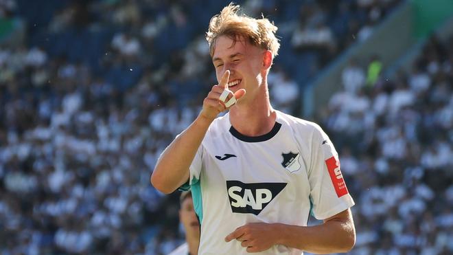 Bundesliga: Max Moerstedt hat seinen Vertrag bei der TSG Hoffenheim verlängert. (Archivbild)