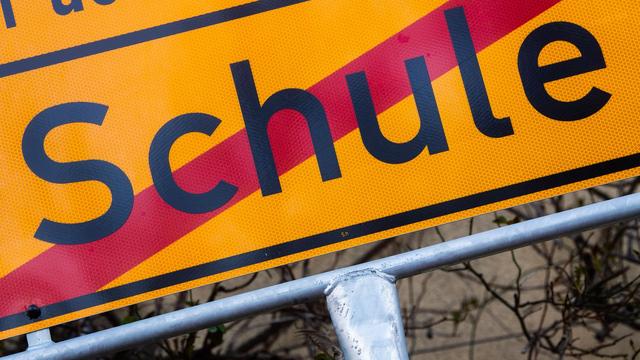 Folgen des Winterwetters: Schnee und Glätte: Wo in Niedersachsen die Schule ausfällt