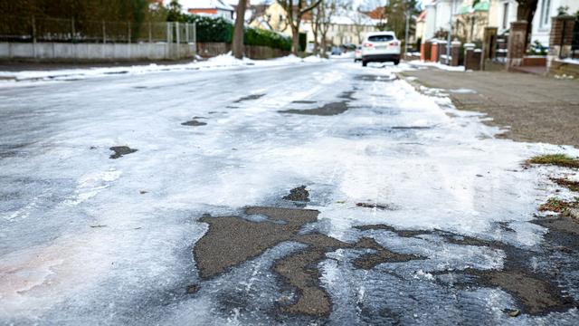 Winterwetter: Schulen schließen: Was Eltern jetzt wissen müssen