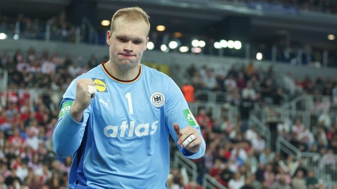 Handball-EM-Vorbereitung: David Späth spielt im Test gegen Kroatien stark.