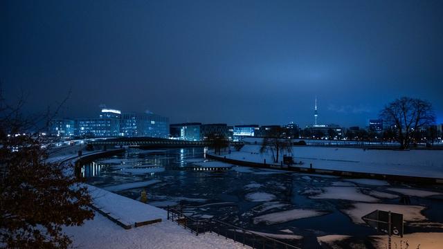 Schneefall und kräftiger Wind: Lokale Unwetter in Berlin und Brandenburg angekündigt