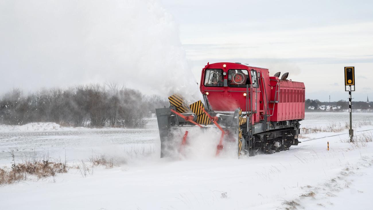 Wetter: Bahnverkehr im Norden soll sich wieder normalisieren