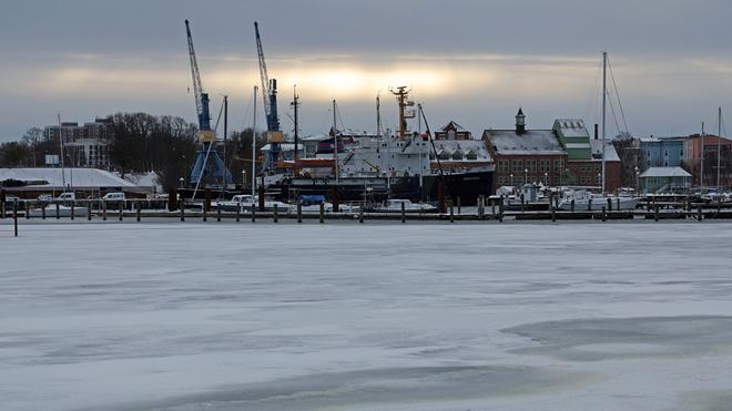 Winterwetter: Je weiter östlich, desto mehr Eis führt die Ostsee.