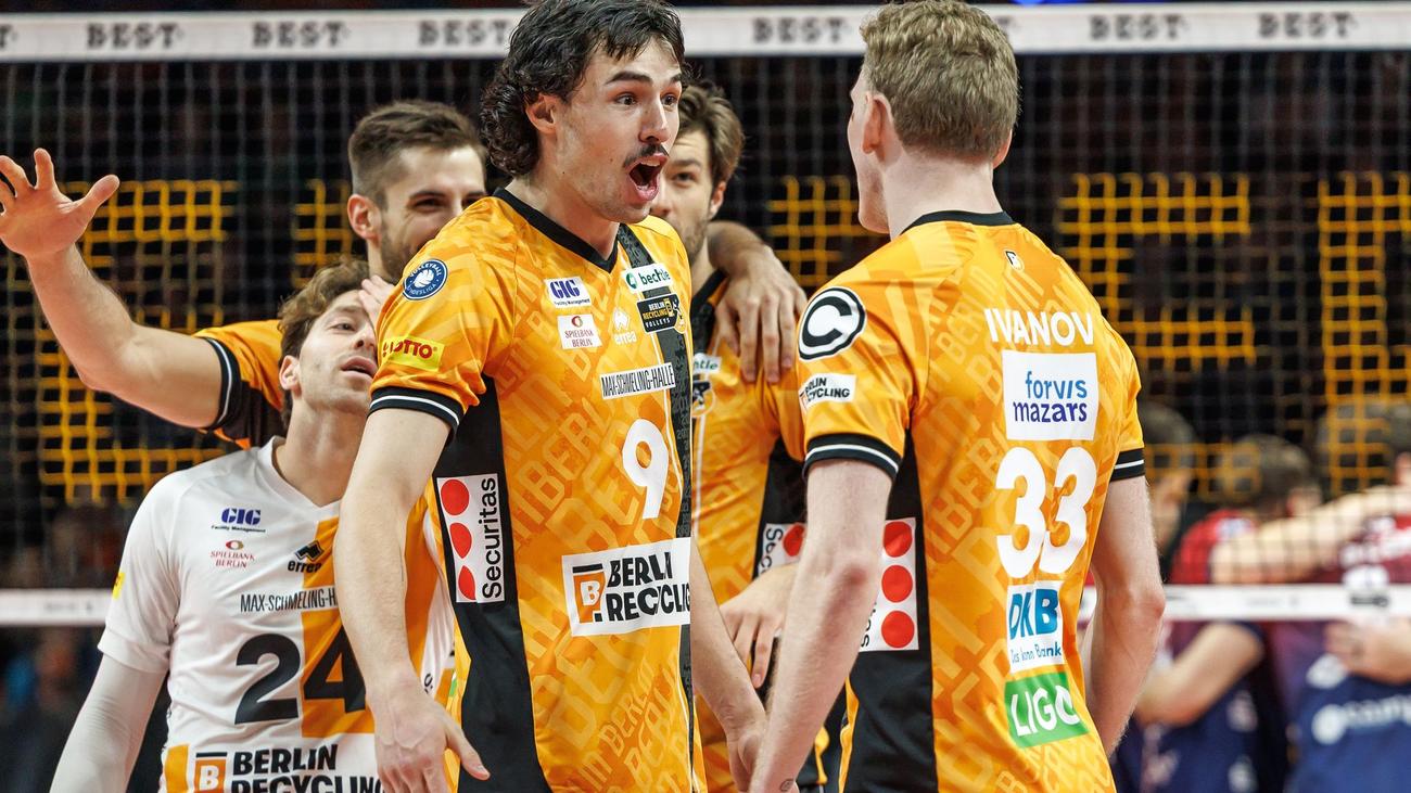 Volleyball: Platz zwei gefestigt: Volleys gewinnen Spitzenspiel