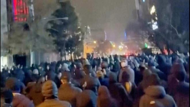 Massenproteste: Die iranische Führung versucht, die landesweiten Proteste herunterzuspielen.