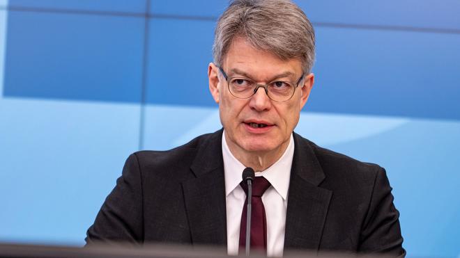 Glatteis: Schnieder mahnt weiter zur Vorsicht (Archivbild).