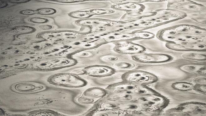 Glatteis: Gefrierender Regen kann Straßen gefährlich machen.