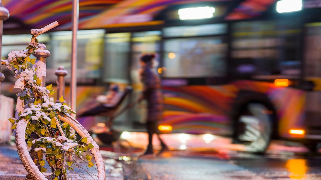 Wetter: Glatteis in Hessen - Schulausfälle nach den Ferien
