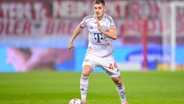 Fußball-Bundesliga: Sprunggelenk-Verletzung: Bayern-Star muss pausieren