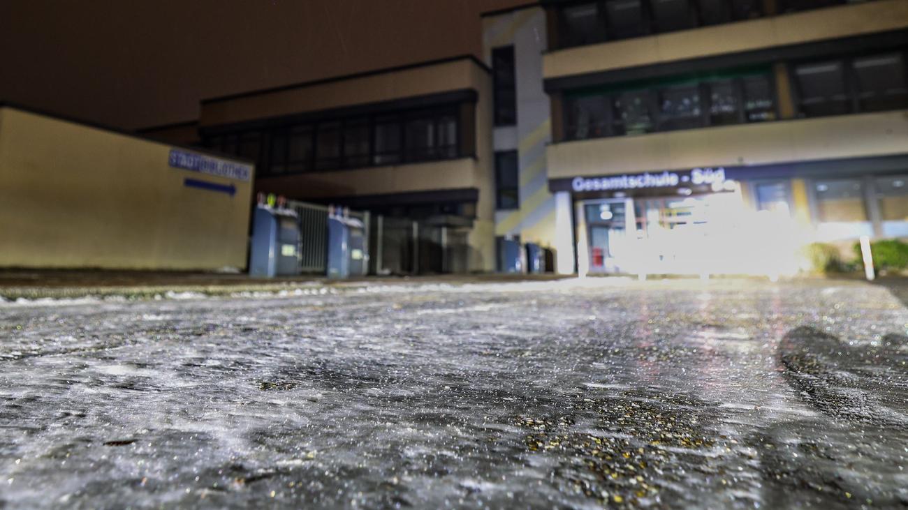 Glatteis-Gefahr: Unwetterwarnung: Schulen in MV bleiben geöffnet