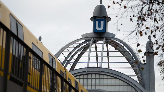 Berliner Nahverkehr: Wegen Bauarbeiten am Bahnhof Nollendorfplatz kommt es auf mehreren U-Bahnlinien über Monate zu Einschränkungen. (Archivbild)