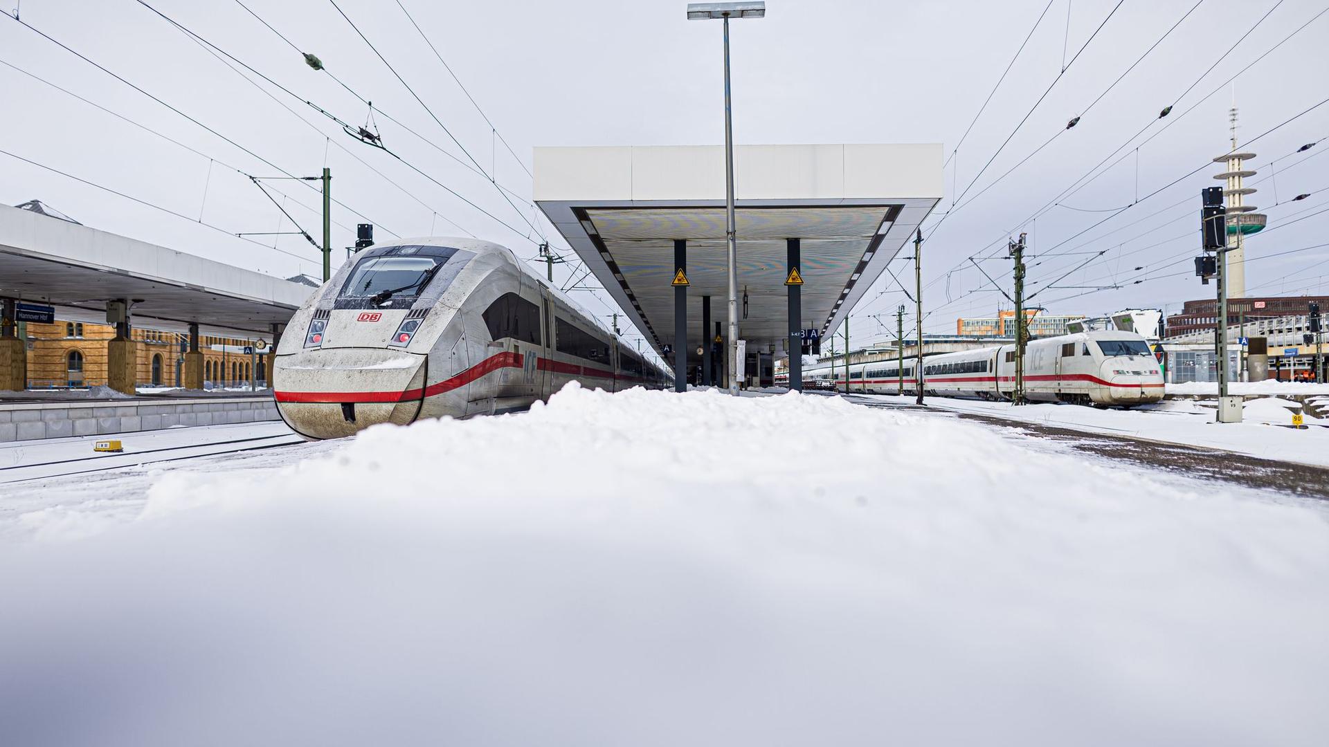 Deutsche Bahn: Zugverkehr im Nordwesten "gut gestartet"