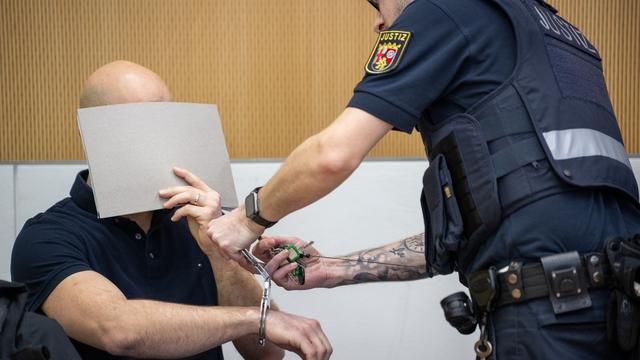 Mordprozess: Prozess um Mord nach Affäre - Angeklagter hat Filmriss