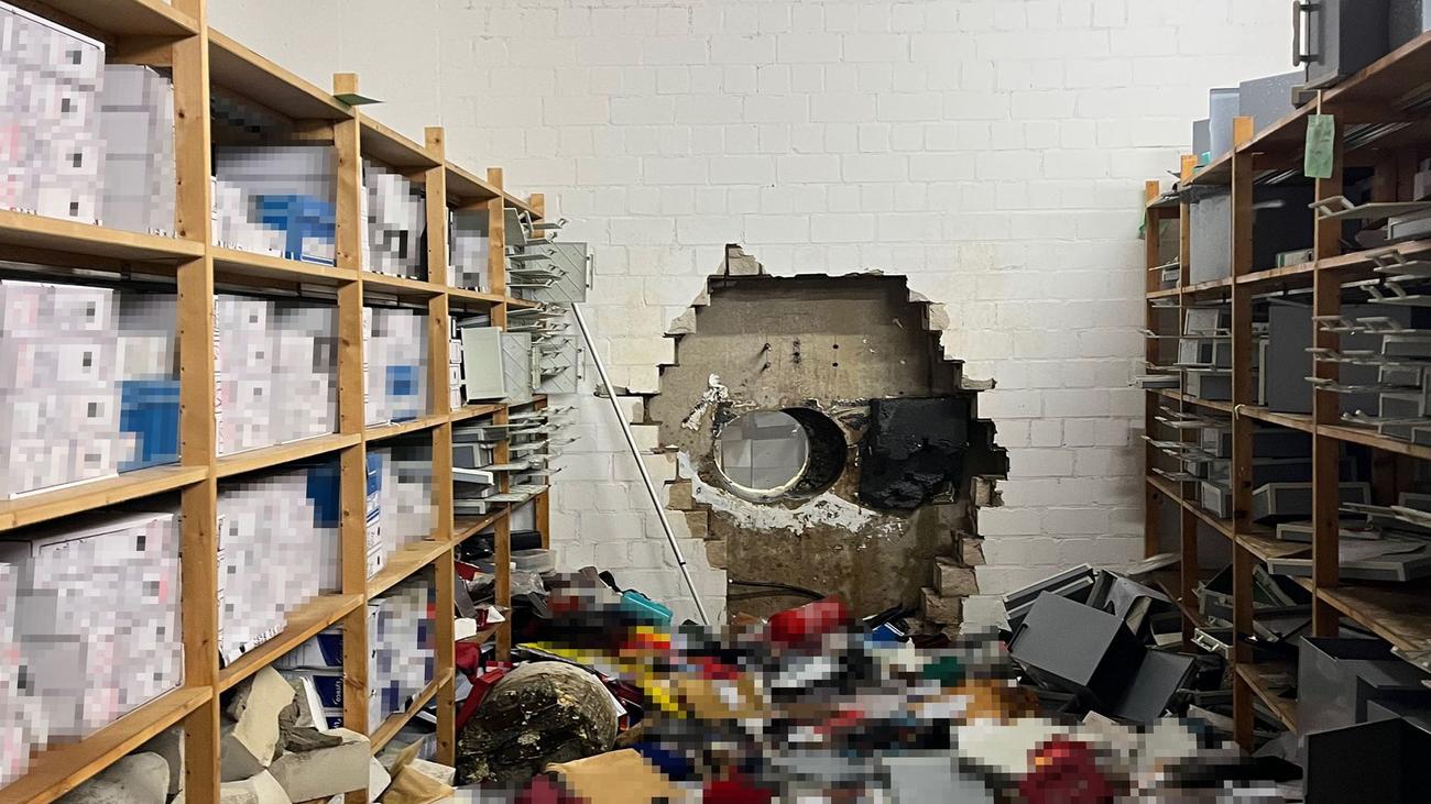 Millionen-Coup: Anwalt will nach Sparkassen-Einbruch nächste Woche klagen