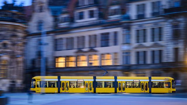 Verkehr: Busse und Bahnen können in Dresden trotz Eis fahren
