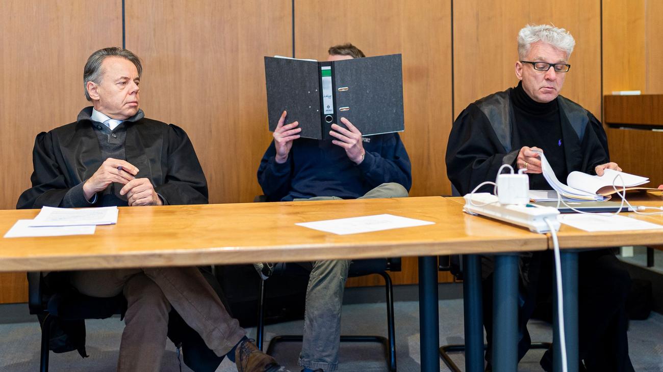 Tod einer 38-Jährigen: Ex-Partnerin erschlagen - Anklage verlangt lebenslange Haft