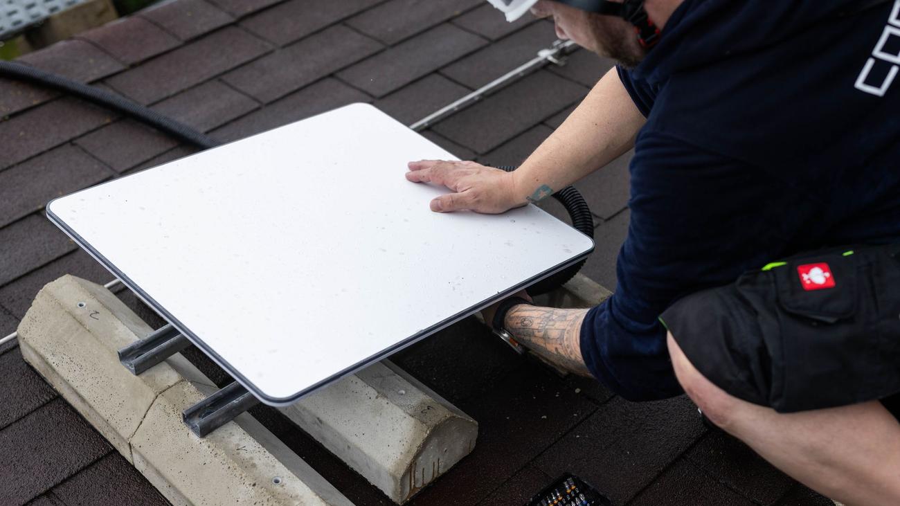 Nach Internet-Sperren: Musks Satelliten-Internet Starlink kostenlos im Iran