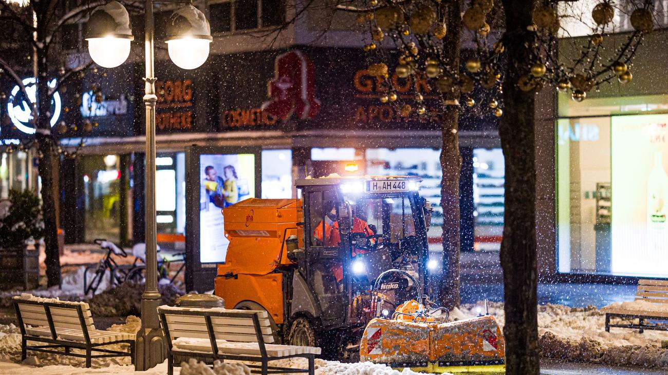 Nach Wintersturm "Elli": Schulen und Nahverkehr nehmen Regelbetrieb wieder auf