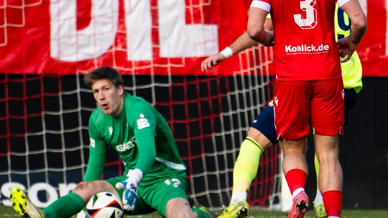 Zweite Fußball-Liga: Torhüter Bethke wechselt von Cottbus nach Dresden