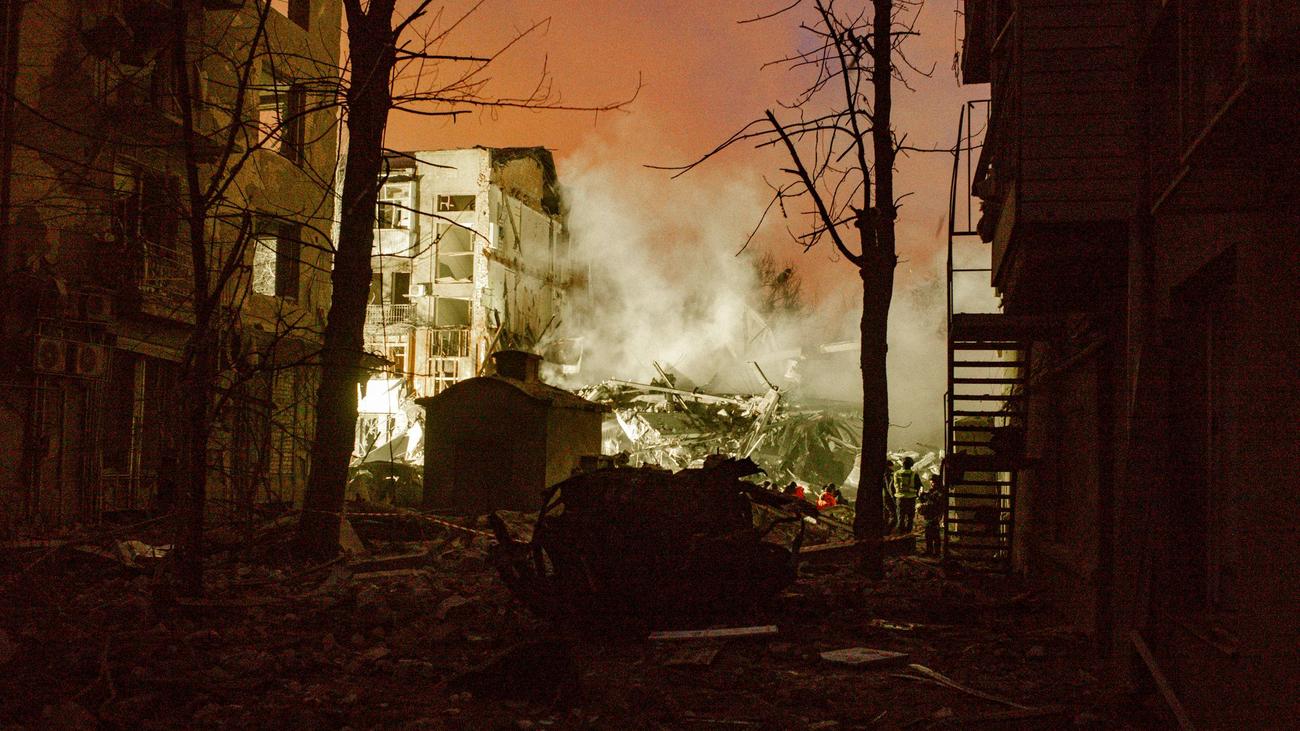 Ukraine-Krieg: Tote durch russischen Luftangriff auf Charkiw