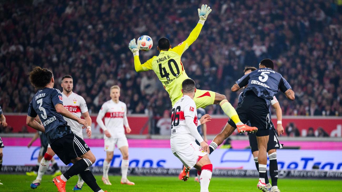 Fußball-Bundesliga: Wilder Sieg gegen Frankfurt: VfB springt auf Platz drei