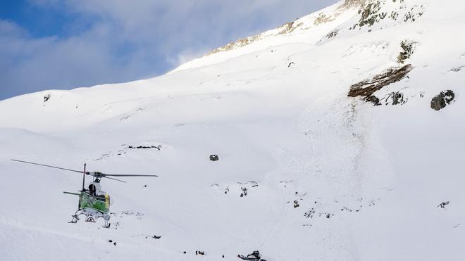 Abfahrt in den Tod: In Österreich ist ein Zwölfjähriger bei einem Lawinenunglück gestorben. (Symbolbild)