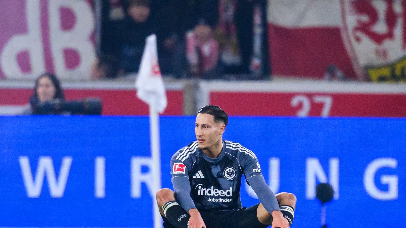 Bundesliga: Frankfurts Ebnoutalib fällt nach Innenbandverletzung aus