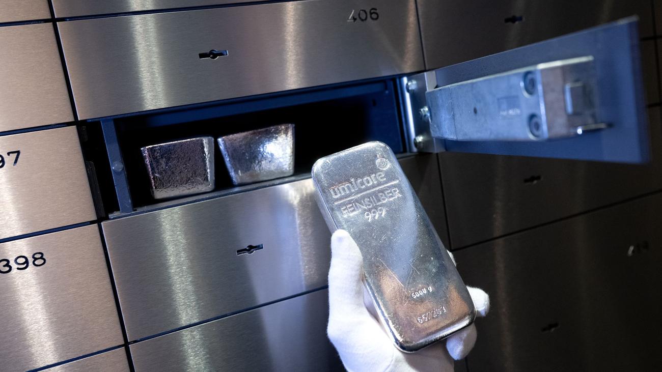 Sichere Geldanlagen: Gold und Silber mit weiteren Rekordmarken
