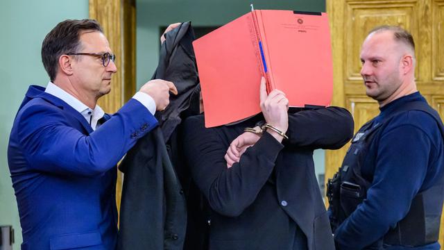 Polizist gestorben: Mordprozess nach tödlicher Verfolgungsjagd gestartet