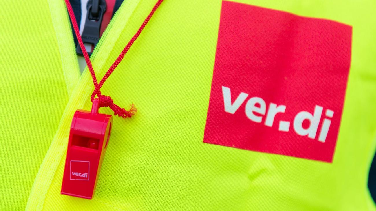 Tarifstreit: Warnstreiktag angelaufen - Demos in Rostock und Schwerin