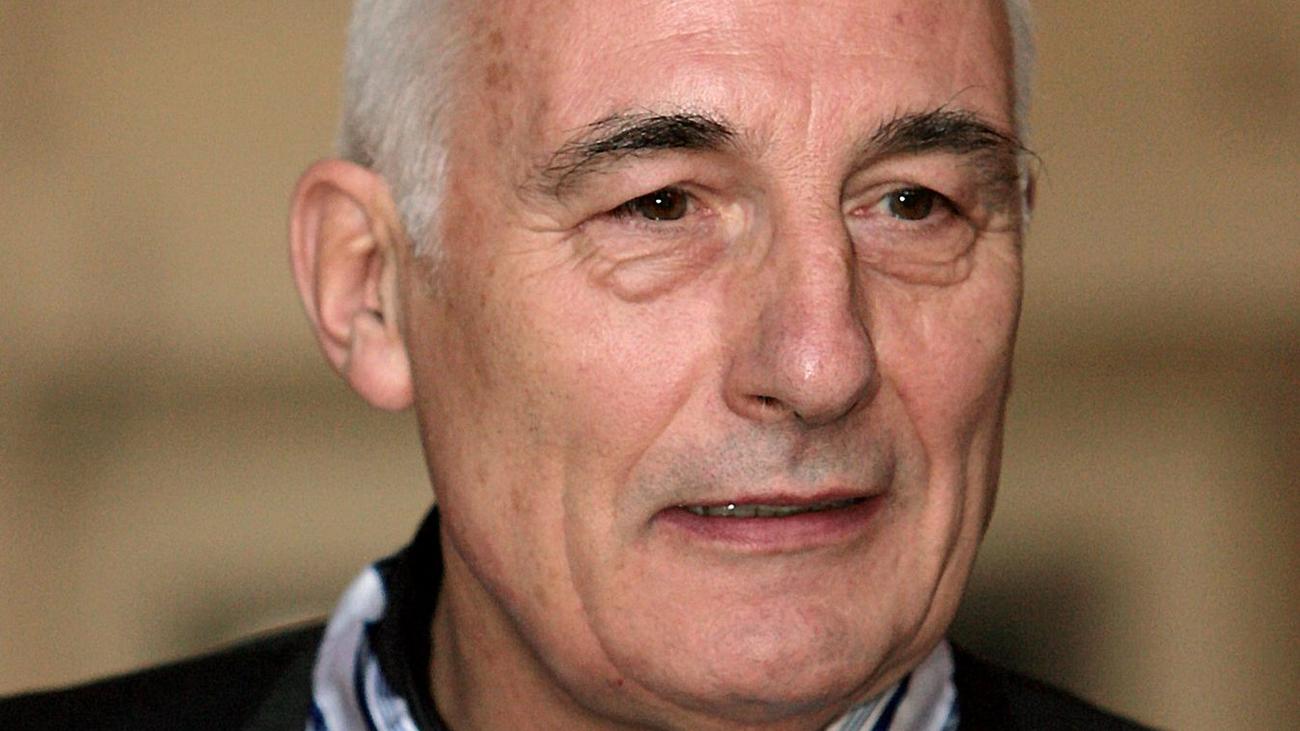 Oper: Ehrenpreis an Bühnen- und Kostümbildner Jürgen Rose