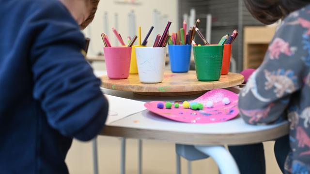Geplante Kita-Reform: "Warnsignal mit Blaulicht": Scharfe Kritik an Kita-Plänen