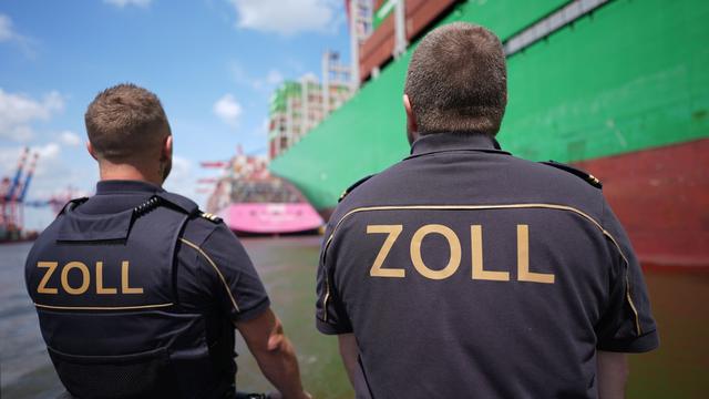 Drogenhandel: Koks im Seecontainer: Mutmaßliche Dealer verhaftet
