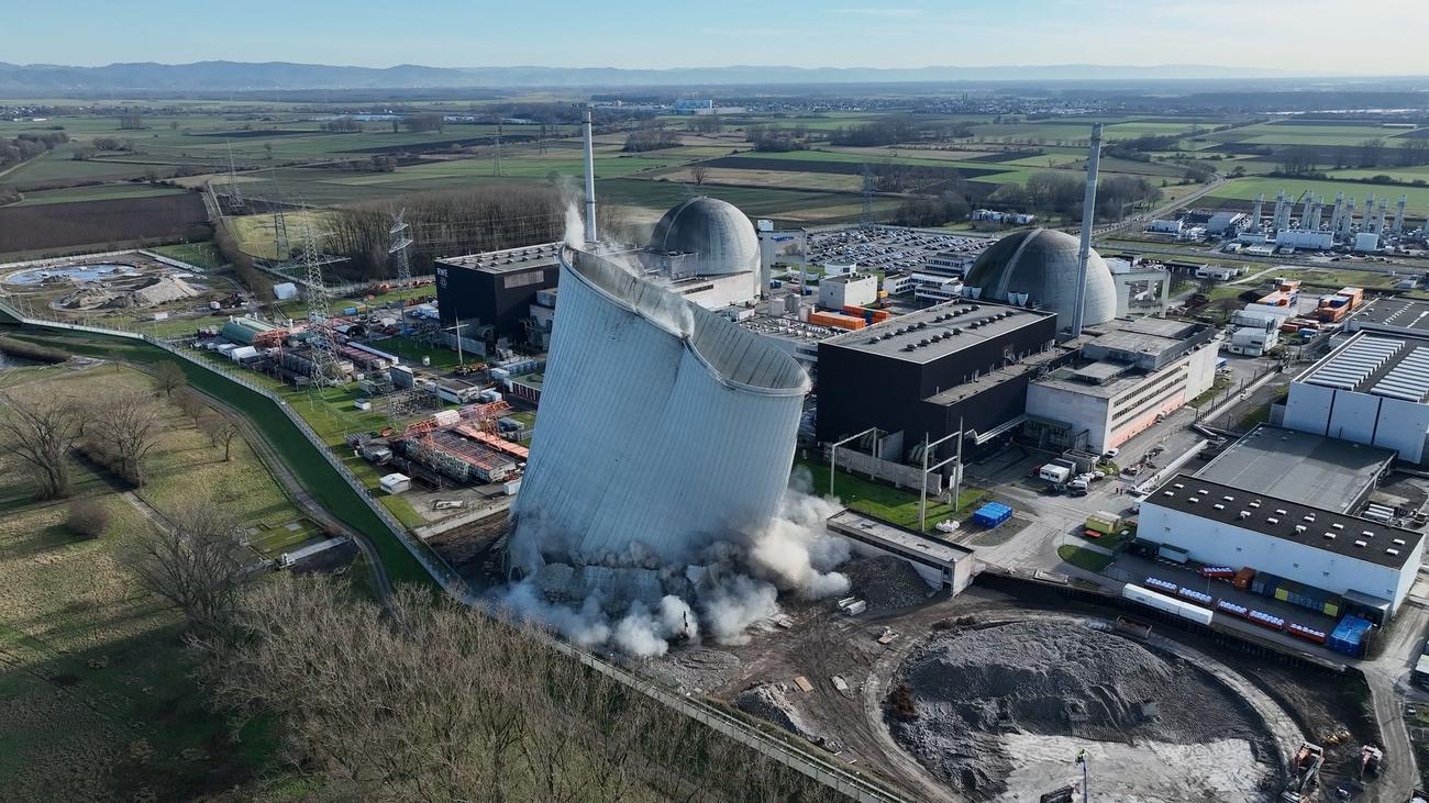 Rückbau: Letzter Kühlturm beim ehemaligen AKW Biblis abgerissen