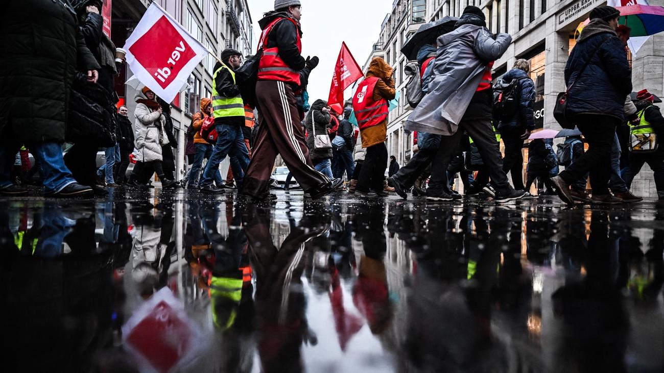Tarifverhandlungen: Öffentlicher Dienst wird verstärkt bestreikt