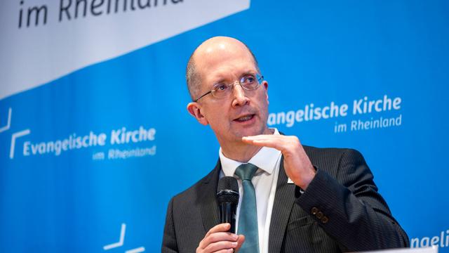 Sparkurs der Kirche: Präses Latzel warnt vor politischem Missbrauch des Glaubens