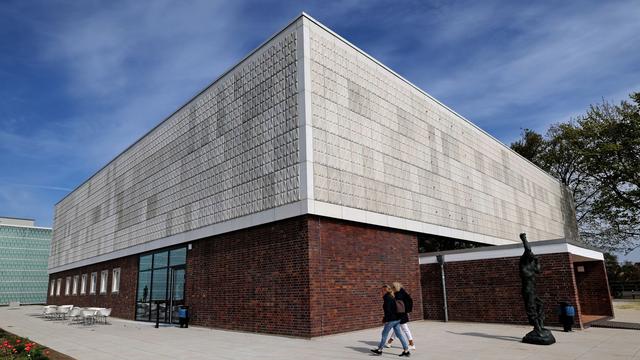 Künstlerische Grafik: Giacomo Orth erhält Rostocker Kunstpreis 2025