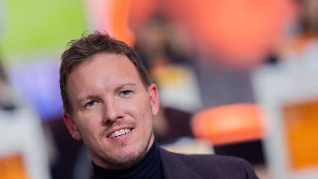 Fußball: FIFA-Weltrangliste: Deutschland als Zehnter ins WM-Jahr