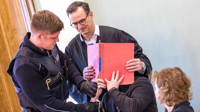 Tödlicher Polizei-Einsatz: Prozess um getöteten Polizisten: Zeugen schildern Geschehen